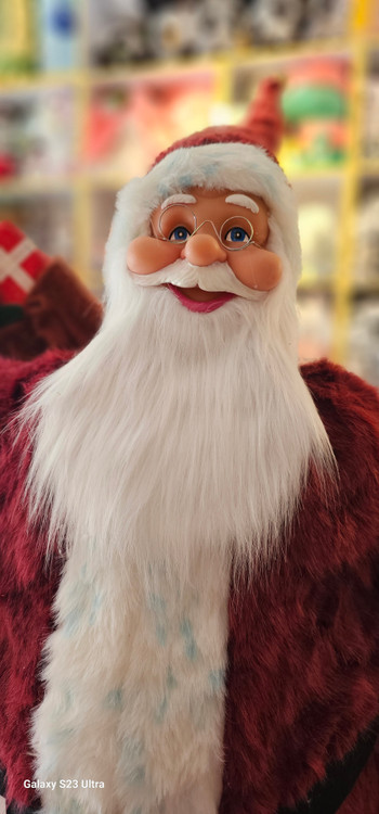 عروسک بابانوئل 1.3 متری؛ دکوری خاص برای کریسمس