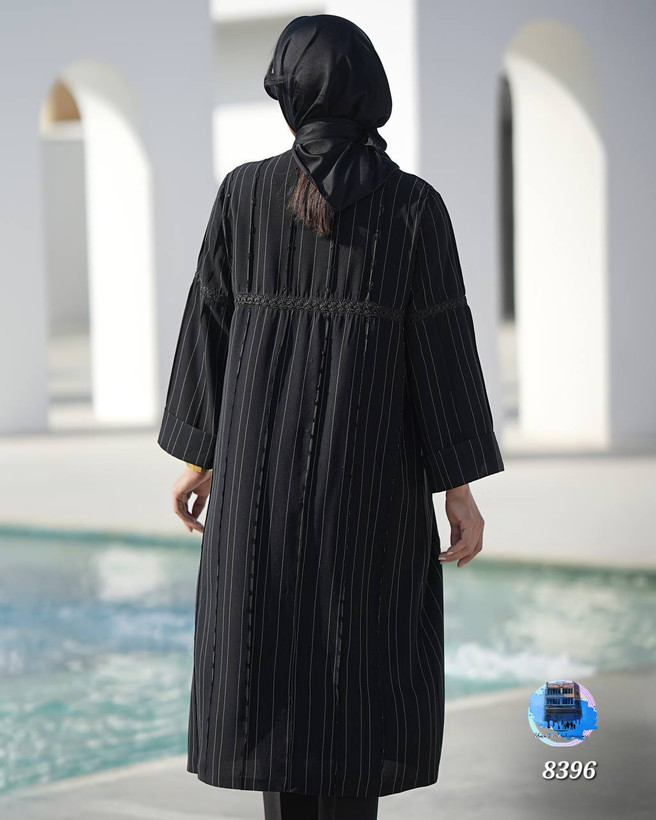 مانتو پرادا راه راه ملیله دوزی ۱۵۷۲کد کالا ۸۳۹۶
