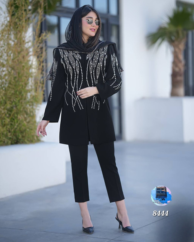 مانتو کرپ مرویجت دمپا سنگدوزی گندمی ۱۵۸۷کد کالا ۸۴۴۳