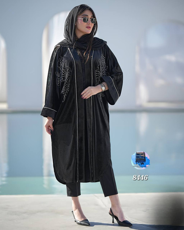 مانتو مخمل پانچ نگینی ۱۵۹۷کد کالا ۸۴۴۶