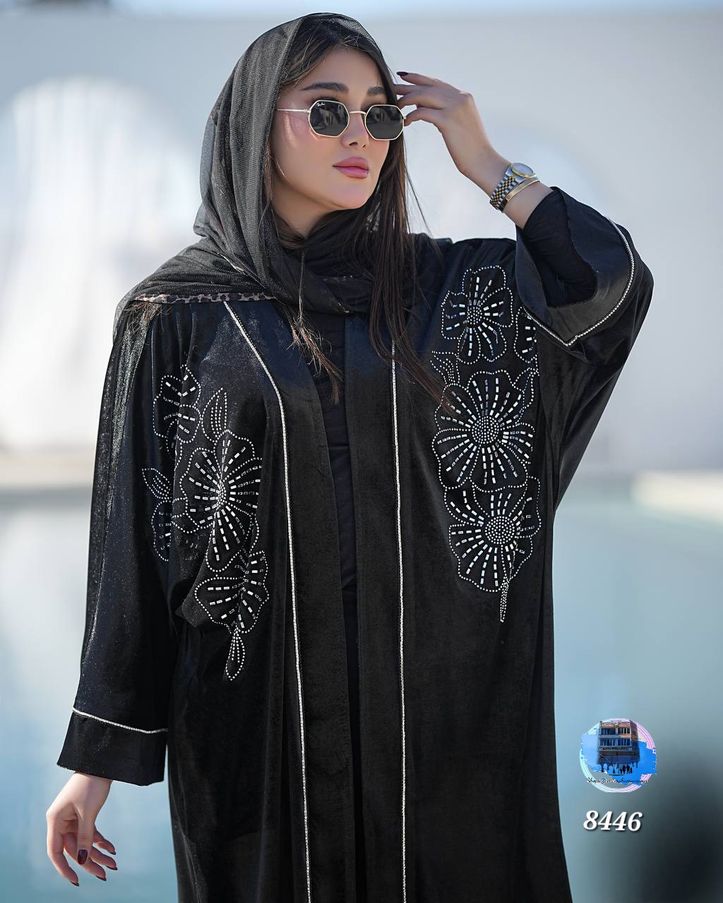 مانتو مخمل پانچ نگینی ۱۵۹۷کد کالا ۸۴۴۶