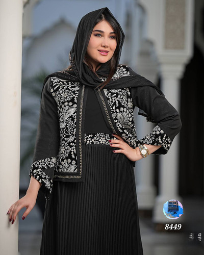 کت و دامن پلیسه ۱۶۱۶کد کالا ۸۴۴۹