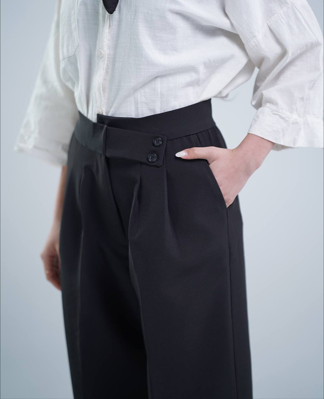 شلوار پارچه شاین دار برسین کد کالا ۸۵۱۷