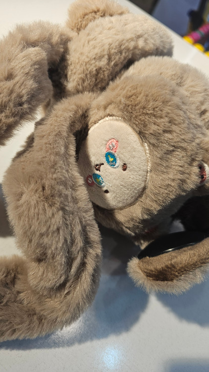 گوش بند لبوبو پمپی